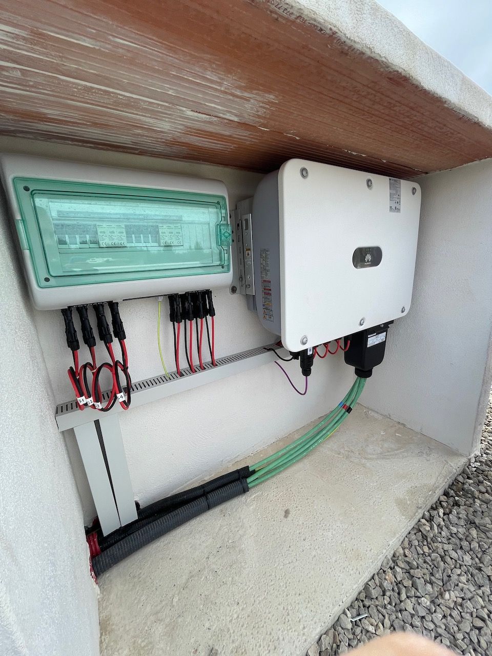Solar PV installation (1/5)
